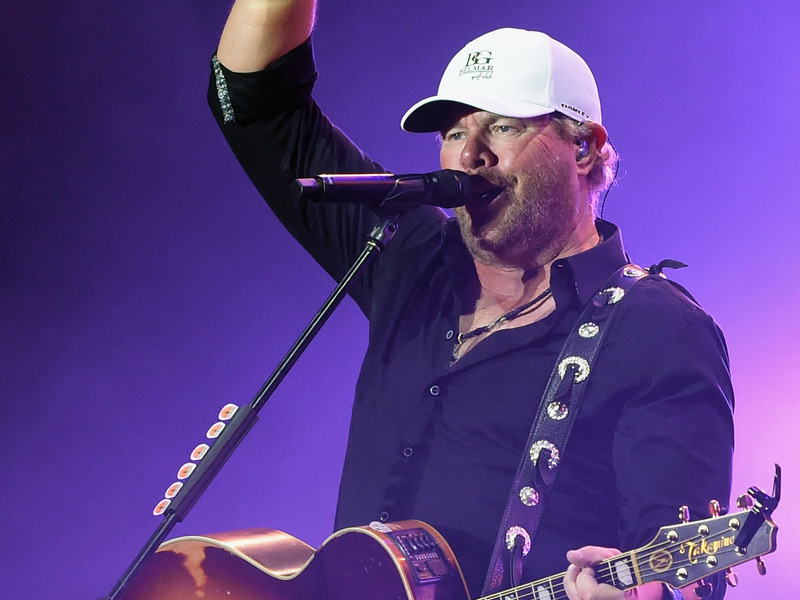 Toby Keith Returns To The Stage In PopUp Show Owensboro Radio